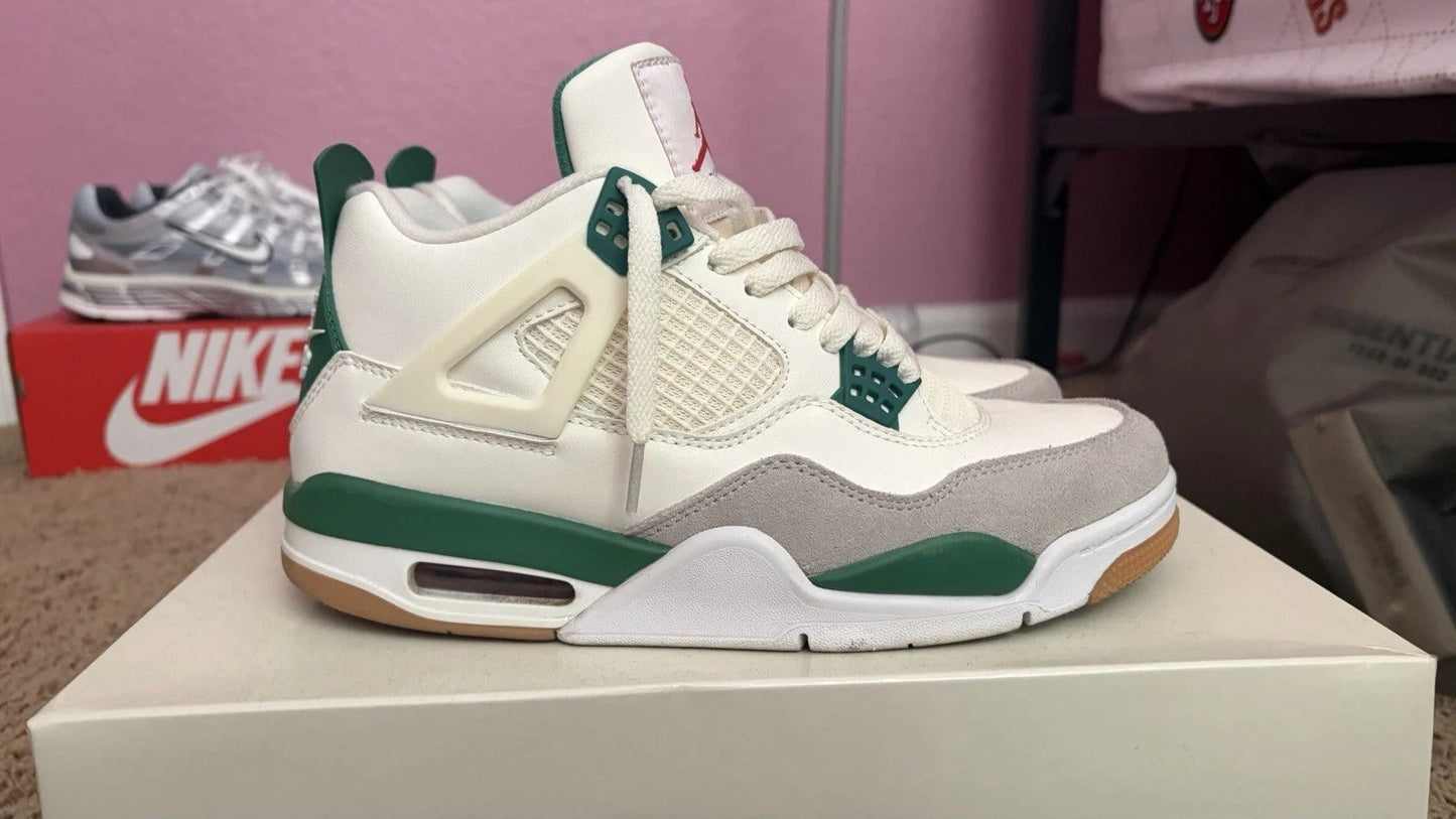 Air Jordan 4 Retro SP Pine Green DR5415-103