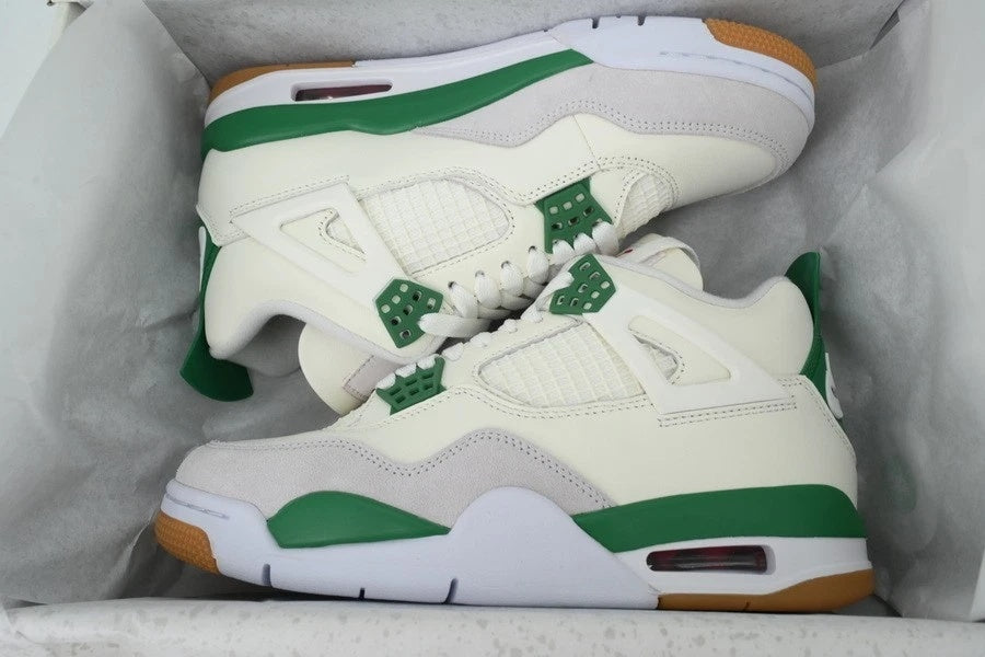 Air Jordan 4 Retro SP Pine Green DR5415-103